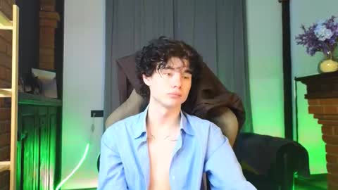 moon_gloww online show from 02/15/26, 10:14