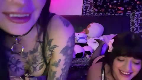 Moon online show from 03/13/26, 06:09