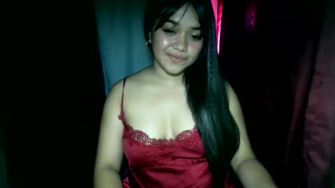 Snapshot of moon_of_desirexx chatting on 10/10/25, 02:05 Joy online show from 10/10/25, 02:05