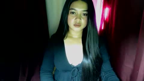 Snapshot of moon_of_desirexx chatting on 10/29/25, 09:49 Joy online show from 10/29/25, 09:49