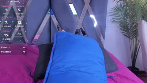 Luna  online show from 01/24/25, 09:37