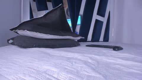 Luna  online show from 03/10/25, 09:29