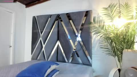 Luna  online show from 09/16/25, 05:58