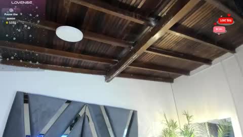 Luna  online show from 12/17/25, 06:14