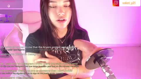 Snapshot of moonbella_bell chatting on 06/22/26, 03:25 bell online show from 06/22/26, 03:25