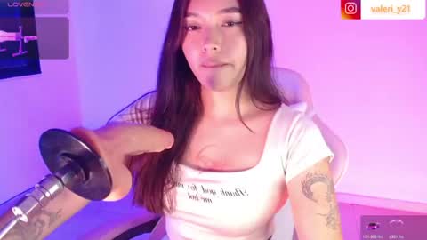 Snapshot of moonbella_bell chatting on 07/09/26, 04:38 bell online show from 07/09/26, 04:38