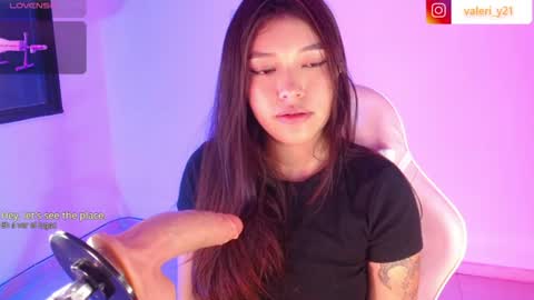 Snapshot of moonbella_bell chatting on 07/18/26, 04:16 bell online show from 07/18/26, 04:16
