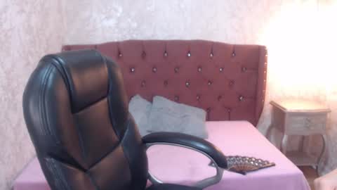 Charlotte online show from 02/15/25, 12:04