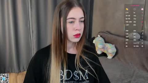 Sophia online show from 12/04/25, 03:21