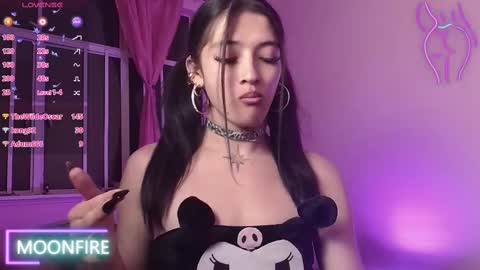 Snapshot of moonfiredance chatting on 02/11/25, 05:47 Nicky  online show from 02/11/25, 05:47