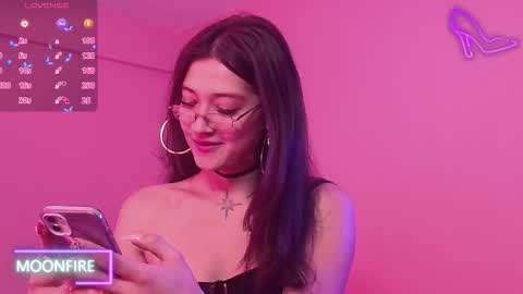 Nicky  online show from 11/26/25, 07:59