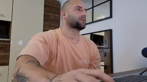 Twitterjoe dominik     online show from 04/22/26, 05:54