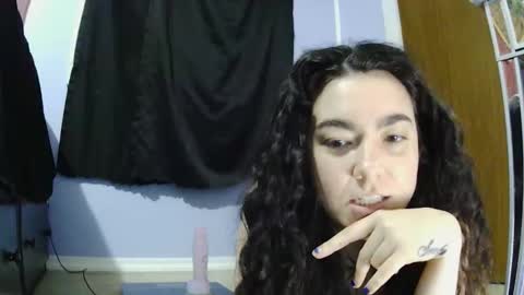 Snapshot of moonkitty6969 chatting on 05/31/26, 12:52 Moonkitty online show from 05/31/26, 12:52