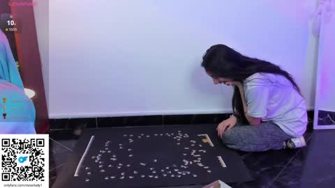 MOON  online show from 02/01/25, 05:39