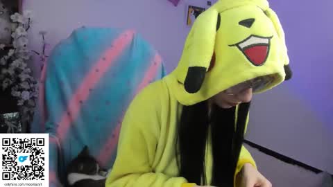 MOON  online show from 09/15/25, 12:10