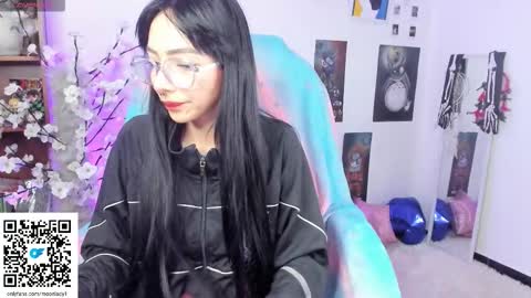 MOON  online show from 11/06/25, 03:18