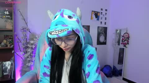 MOON  online show from 12/16/25, 04:17