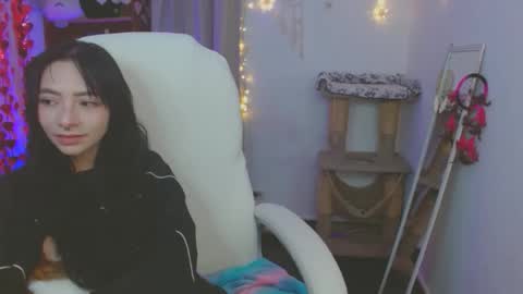MOON  online show from 05/03/26, 12:27