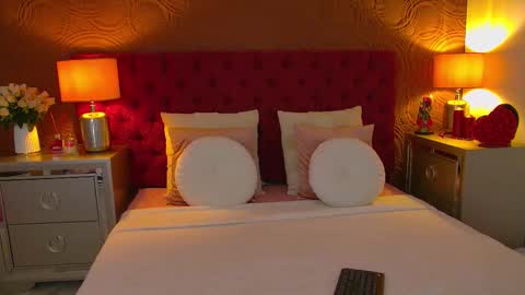 Snapshot of moonligt_iris chatting on 03/04/26, 06:08 moonligt_iris online show from 03/04/26, 06:08