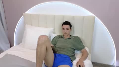 Stan online show from 11/25/25, 08:03