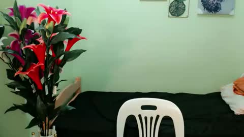 Moonlit Tala online show from 02/12/26, 02:50