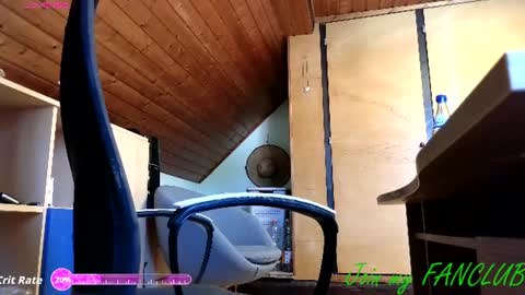 Snapshot of moonsexguy chatting on 07/28/26, 12:48 Flo online show from 07/28/26, 12:48