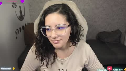 Moon Woman online show from 02/01/25, 02:37