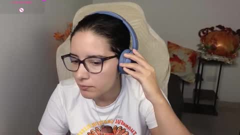 Moon Woman online show from 11/30/25, 06:50