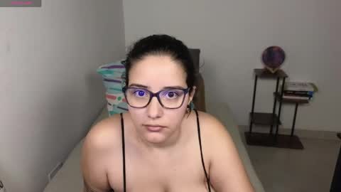 Snapshot of moonwoman_ chatting on 04/21/26, 03:24 Moon Woman online show from 04/21/26, 03:24