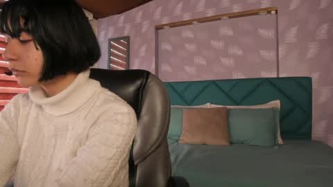 Michelle online show from 01/23/25, 01:13