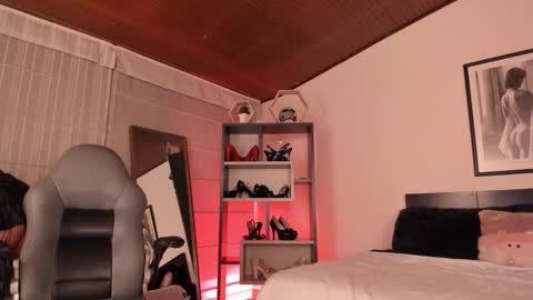 Michelle online show from 11/25/25, 12:38