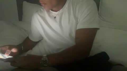 Snapshot of mora594574 chatting on 11/23/25, 10:53 mora594574 online show from 11/23/25, 10:53