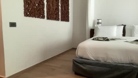 Snapshot of morad262626 chatting on 10/01/25, 12:55 Morad online show from 10/01/25, 12:55