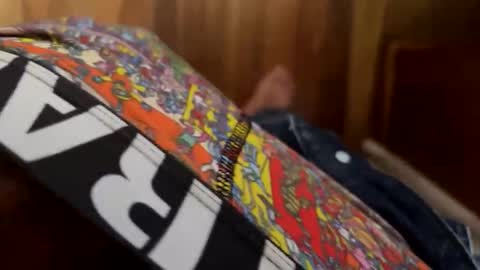 Me online show from 10/19/25, 06:03