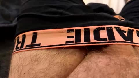 Me online show from 11/06/25, 09:05