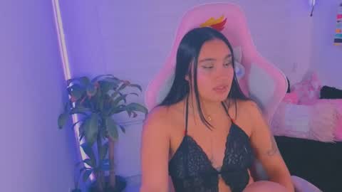 Snapshot of morena_rodriguez_9 chatting on 09/09/25, 03:39 morena_rodriguez_9 online show from 09/09/25, 03:39