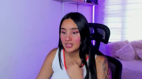 morena_rodriguez_9 online show from 12/15/25, 07:40