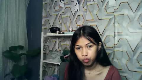 Snapshot of morenang_pinay chatting on 11/28/25, 02:47 morenang_pinay online show from 11/28/25, 02:47