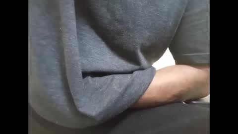 moreno_gatto online show from 10/16/25, 04:08