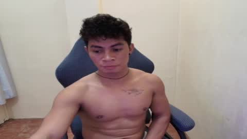 Snapshot of morenojake chatting on 07/13/26, 02:25 morenojake online show from 07/13/26, 02:25