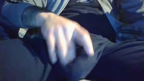 Snapshot of morenote67 chatting on 11/21/25, 02:10 morenote67 online show from 11/21/25, 02:10