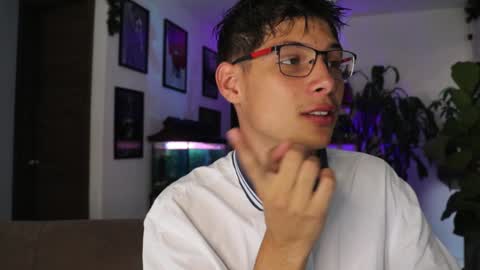 Snapshot of morgan_hiller chatting on 02/02/25, 09:23   online show from 02/02/25, 09:23