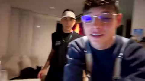 Snapshot of morgan_hiller chatting on 10/14/25, 02:12   online show from 10/14/25, 02:12