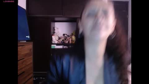 Snapshot of morganfacinating_7777 chatting on 11/21/25, 08:29 MORGAN online show from 11/21/25, 08:29