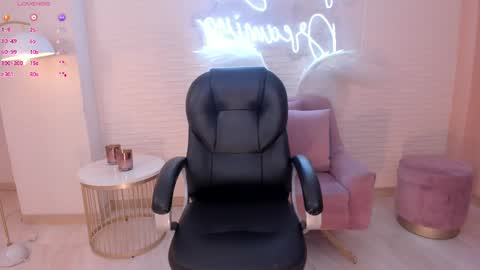 Morgan Hicks online show from 02/11/25, 12:49