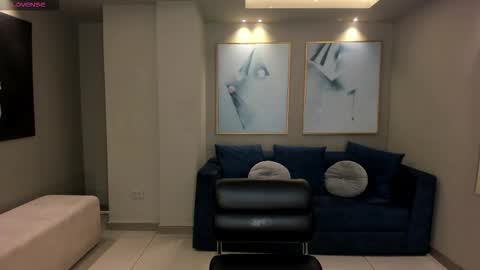 Morgan Hicks online show from 11/16/25, 11:27