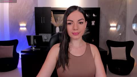 Morgan Hicks online show from 12/22/25, 07:33