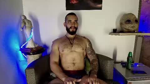 Snapshot of morgann_jones chatting on 07/10/26, 02:49 morgan online show from 07/10/26, 02:49
