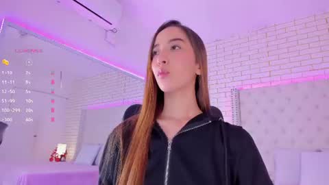Snapshot of morggan_fx chatting on 06/10/26, 02:23 Morggan Castle online show from 06/10/26, 02:23
