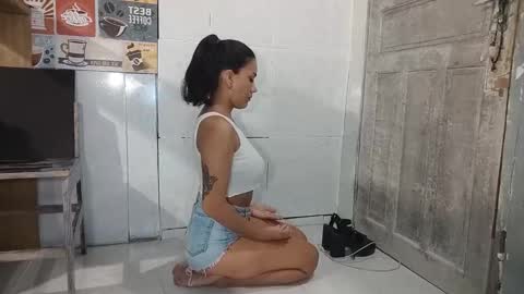 Karolina online show from 02/28/25, 01:47